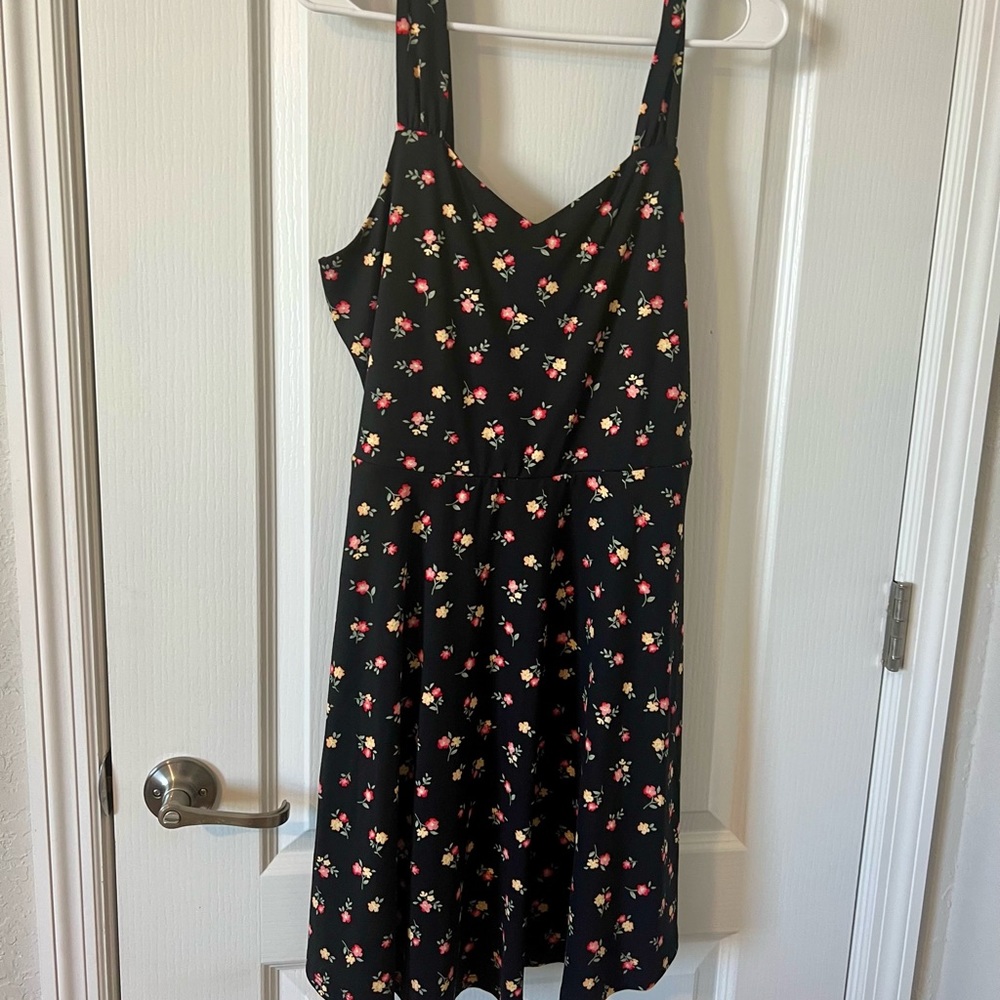 Sundress - Picture 2 of 2